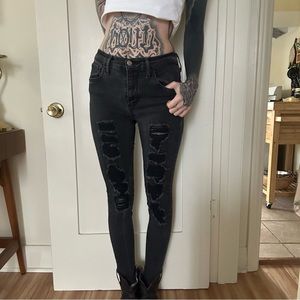 Levi’s Grunge Distressed Faded Black Skinny Jeans Size 27